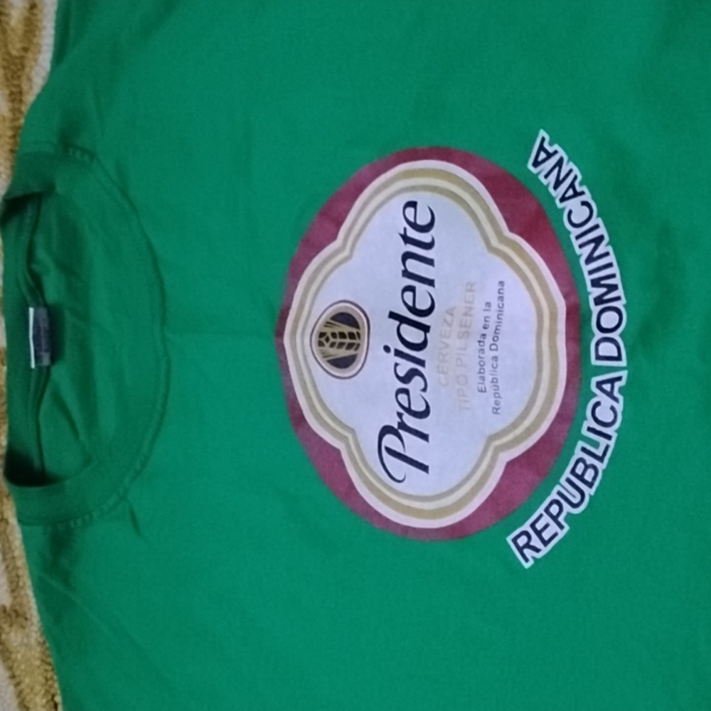Mens XL Green Dominican Republic Presidente Beer Shirt Vintage Aremar
